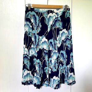 Ann Taylor pleated midi skirt, size 4P
